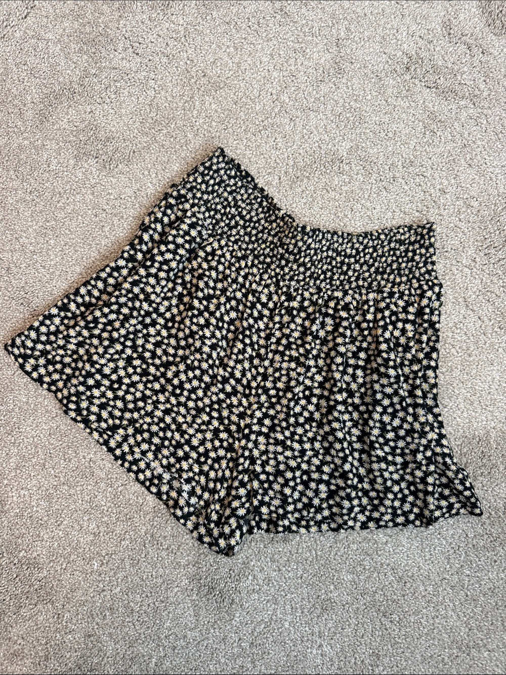 American Eagle Outfitters Daisy Print Shorts